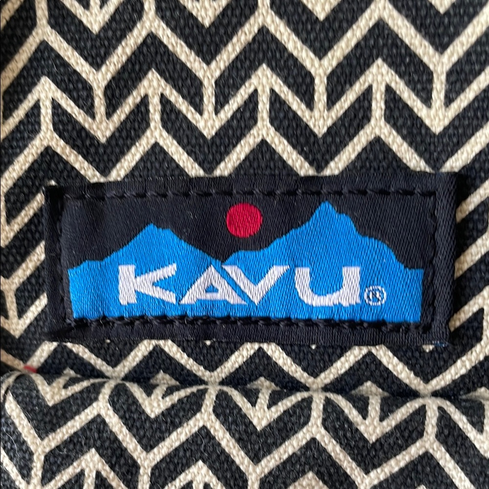 Kavu Rope Sling Bag Chevron Hiking Backpack Crossbody NWOT - Picture 9 of 9